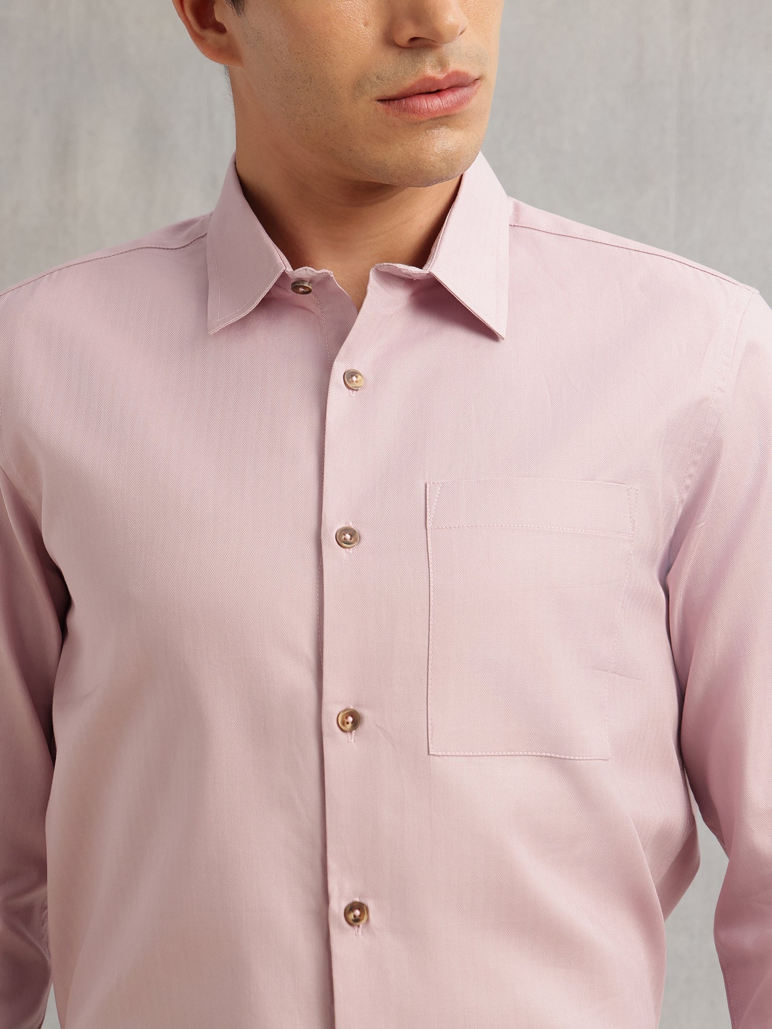 Thomas Scott Men Lilac Premium Regular Fit Long Sleeves Spread Collar Textured 100% Cotton Casual Shirt