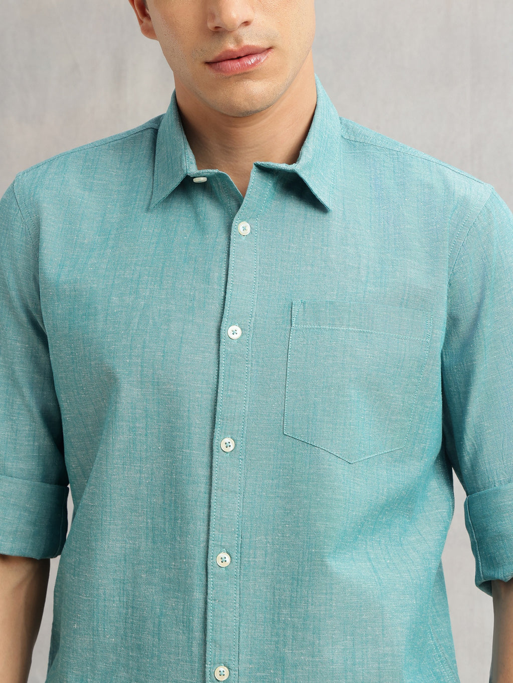 Thomas Scott Men Green Premium Slim Fit Long Roll-Up Sleeves Spread Collar Solid Linen Casual Shirt