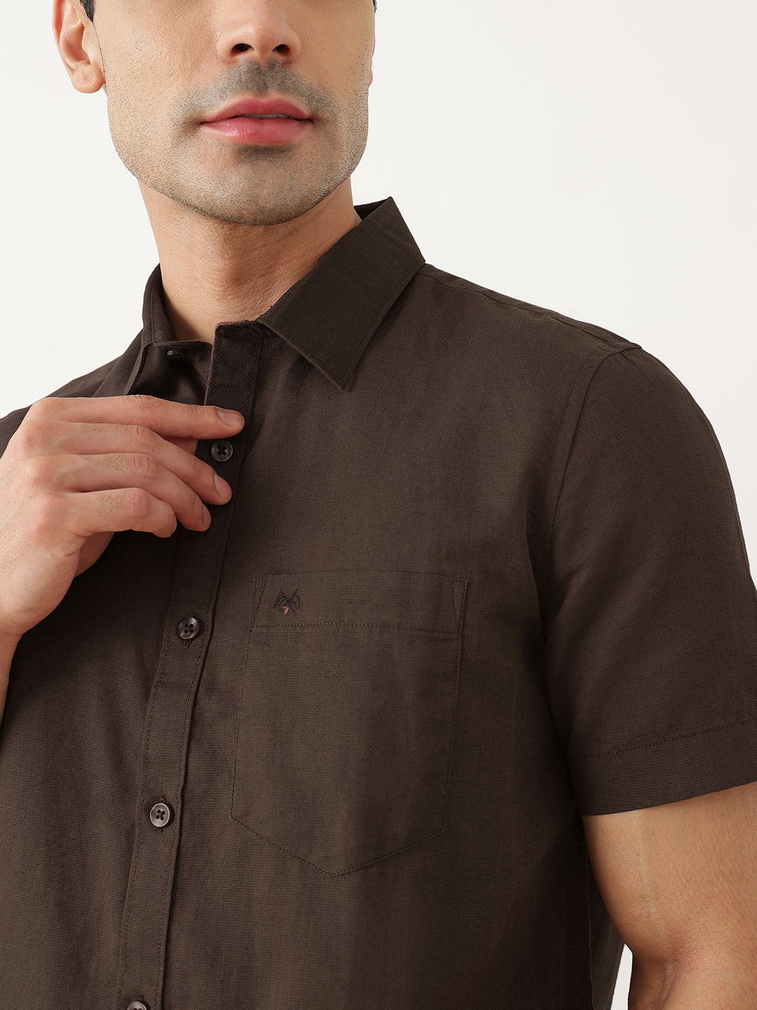 Thomas Scott Men Classic Brown Slim Fit Short Sleeves Spread Collar Solid Cotton Linen Casual Shirt