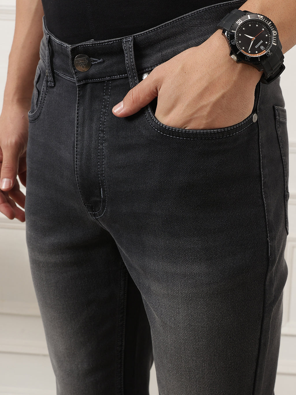 Black Smart Straight Fit Mid-Rise Clean Look Stretchable Jeans For Men