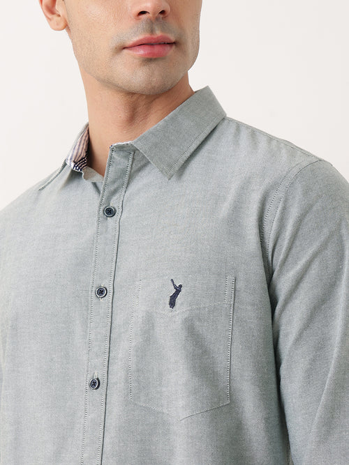 Thomas Scott Men Bottle Green Premium Slim Fit Long Sleeves Spread Collar Solid Cotton Twill Casual Shirt