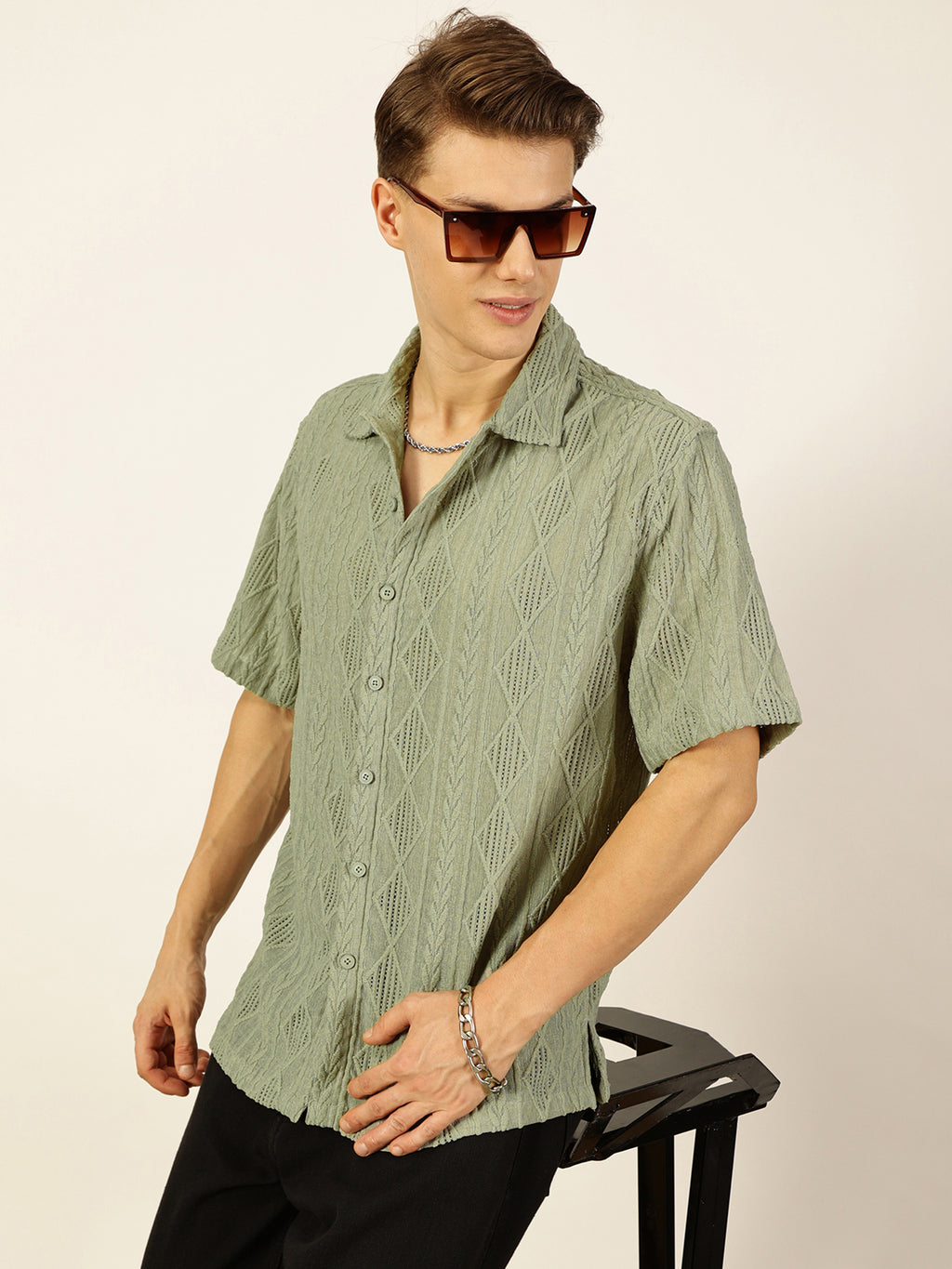 Thomas Scott Men Green Premium Oversized Short Sleeves Spread Collar Textured Casual Shirts