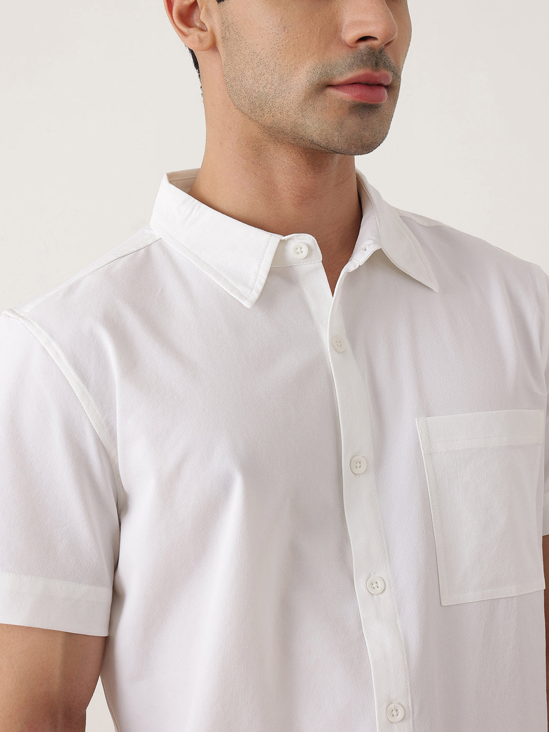 Thomas Scott Men Premium White Slim Fit Short Sleeves Spread Collar Solid Casual Shirt