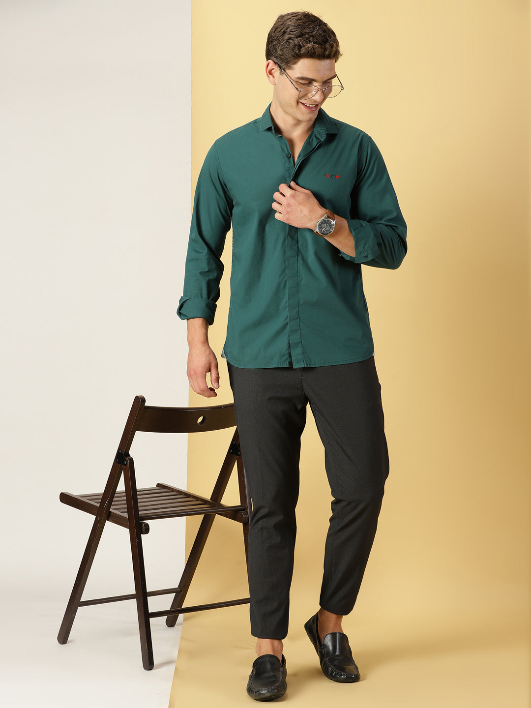 Thomas Scott Men Green Classic Regular Fit Long Sleeves Spread Collar Solid Casual Shirt