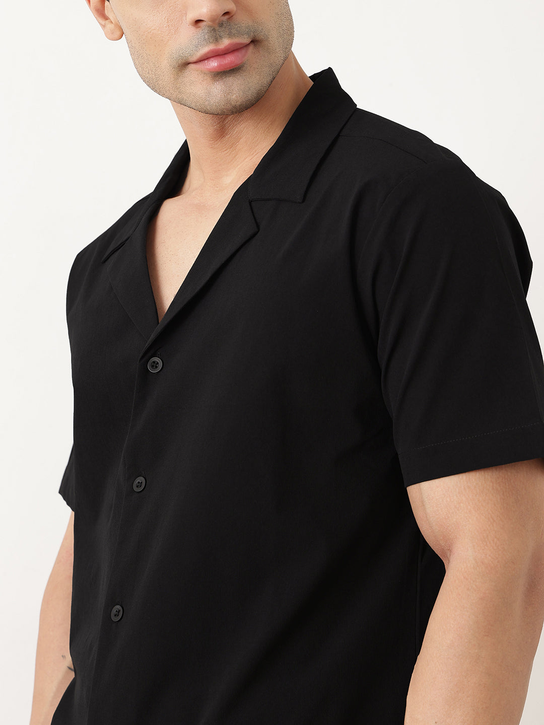 Thomas Scott Men Premium Black Oversize Fit Short Sleeves Cuban Collar Solid Casual Shirt