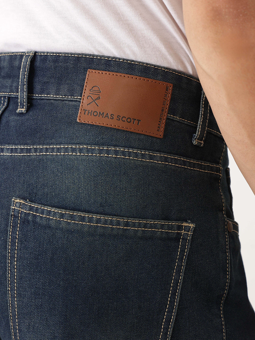 Thomas Scott Men Dark Blue Baggy Fit Medium Shade Clean Look Non Stretchable Jeans