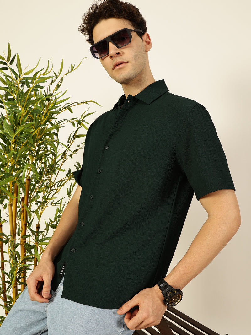 Thomas Scott Men Bottle Green Premium Short Sleeves Regular Fit Spread Collar Textured Seersucker Shirt
