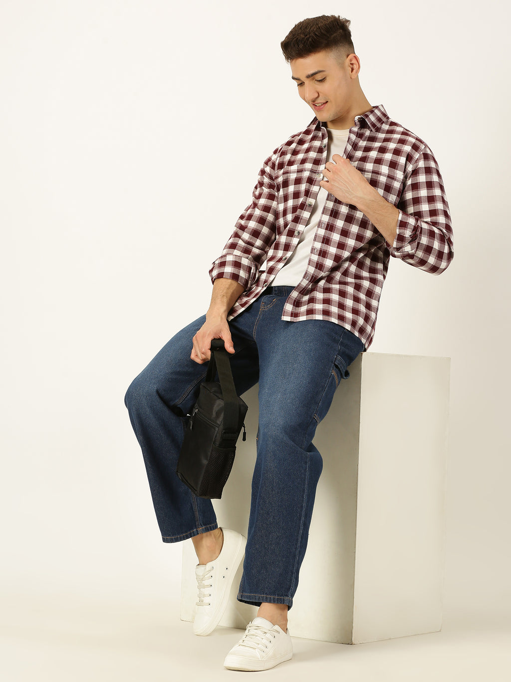 Thomas Scott Men Maroon Standard Long Sleeves Regular Fit Spread Collar Gingham Checked Cotton Casual Shirt