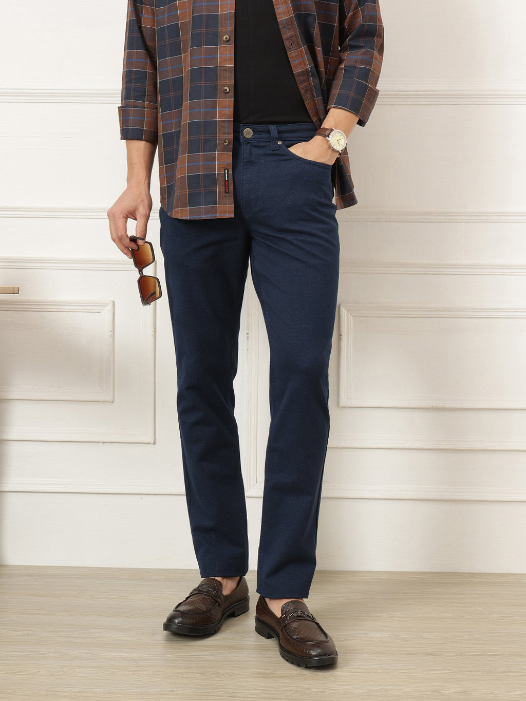 Navy Smart Straight Fit Mid-Rise Solid Woven Trouser For Men