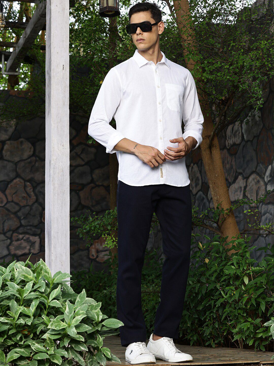 White Premium Regular Fit Long Sleeves Spread Collar Solid Cotton Linen Casual Shirt For Men