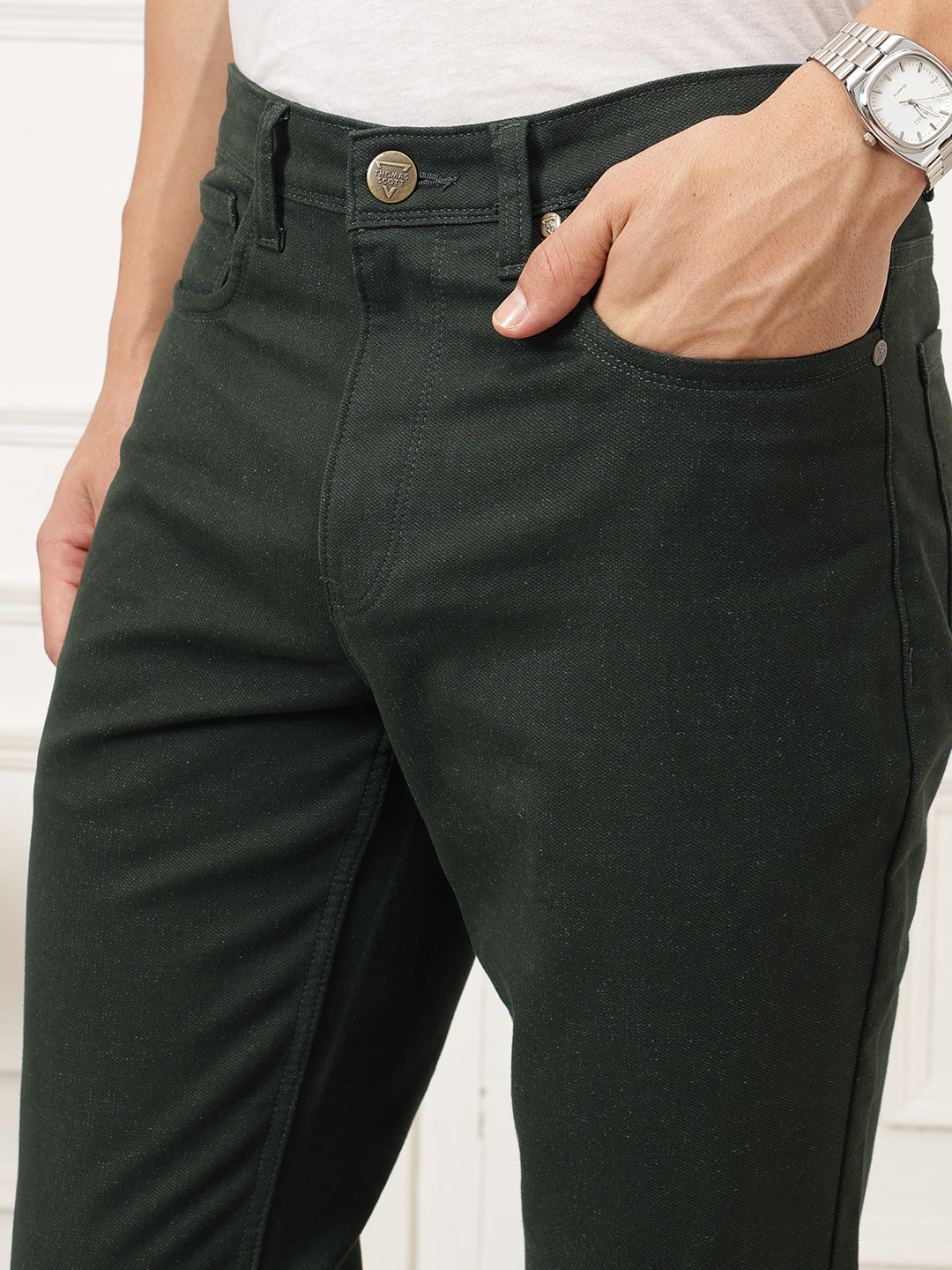 Olive Smart Straight Fit Mid-Rise Solid Woven Trouser For Men