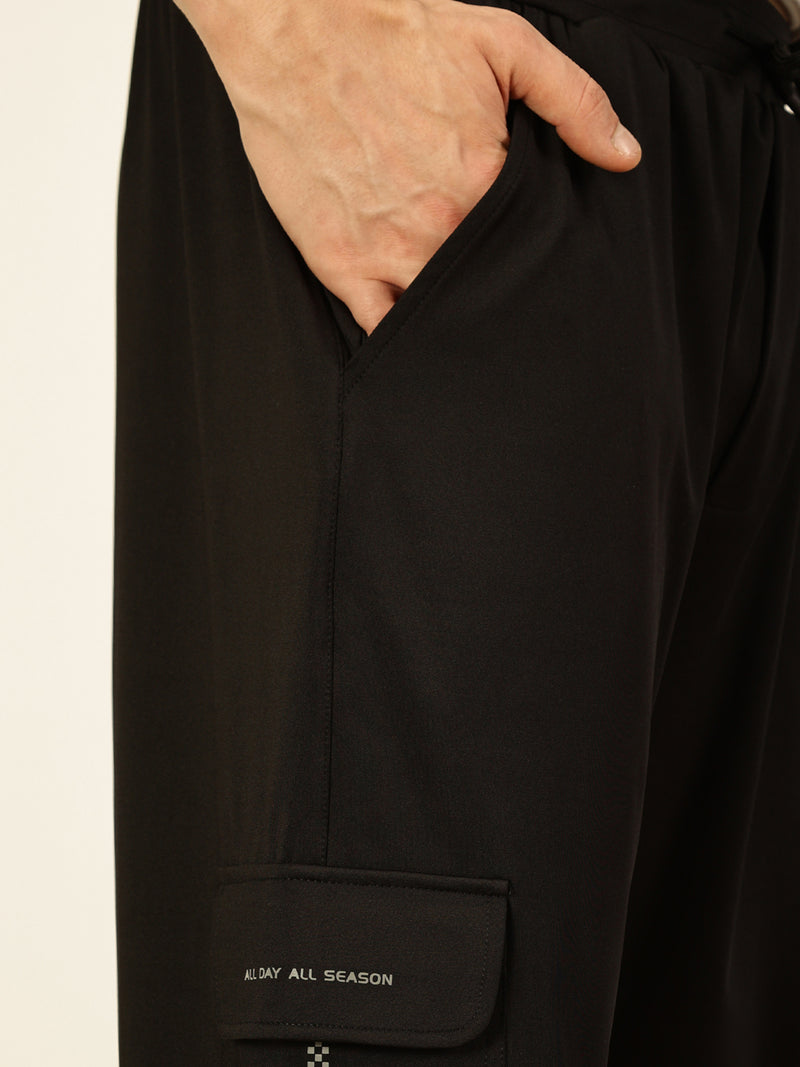 Thomas Scott Men Mid-Rise Track Pants