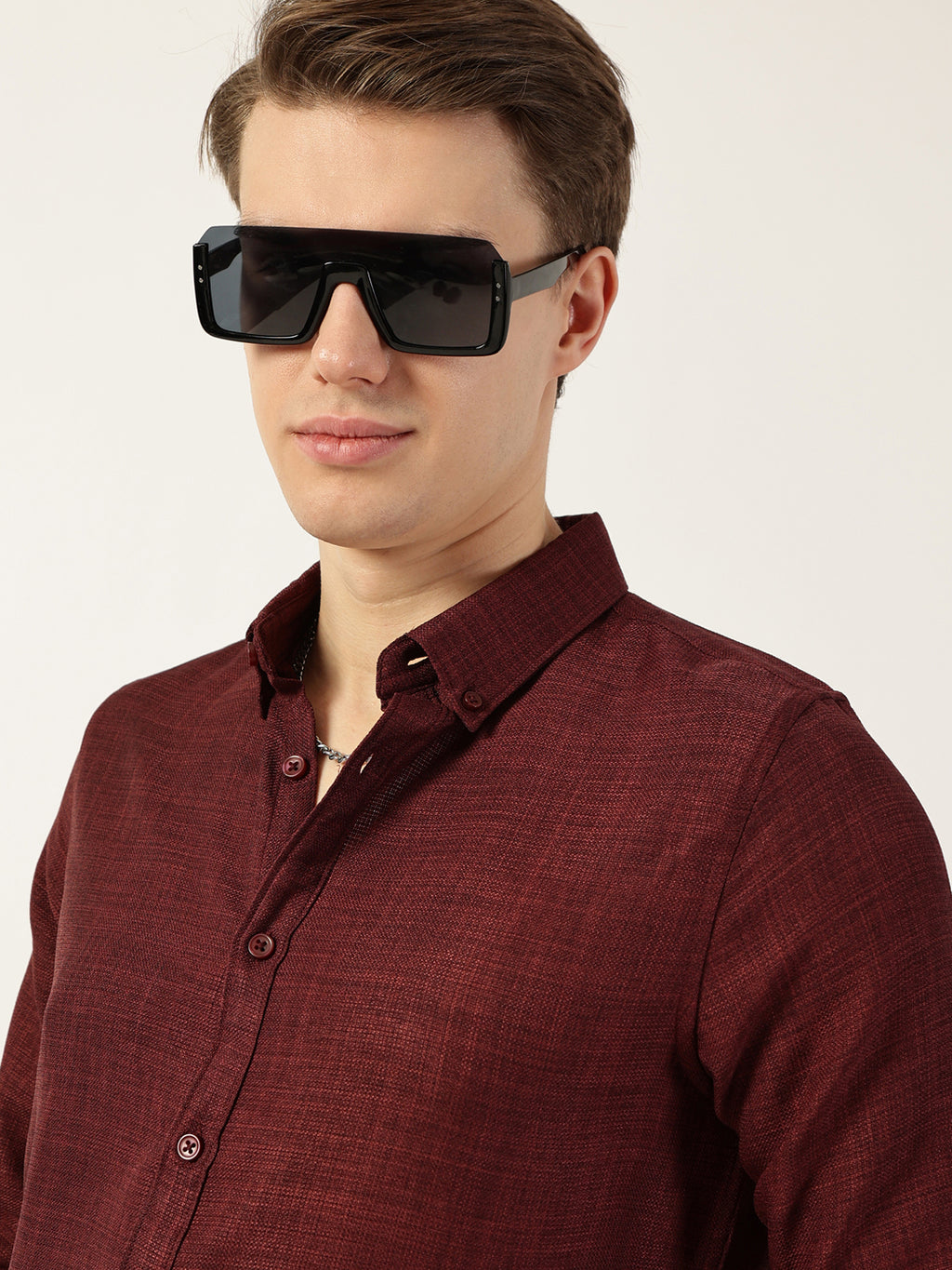 Thomas Scott Men Wine Classic Button-Down Collar Solid Slim Fit Casual Shirt
