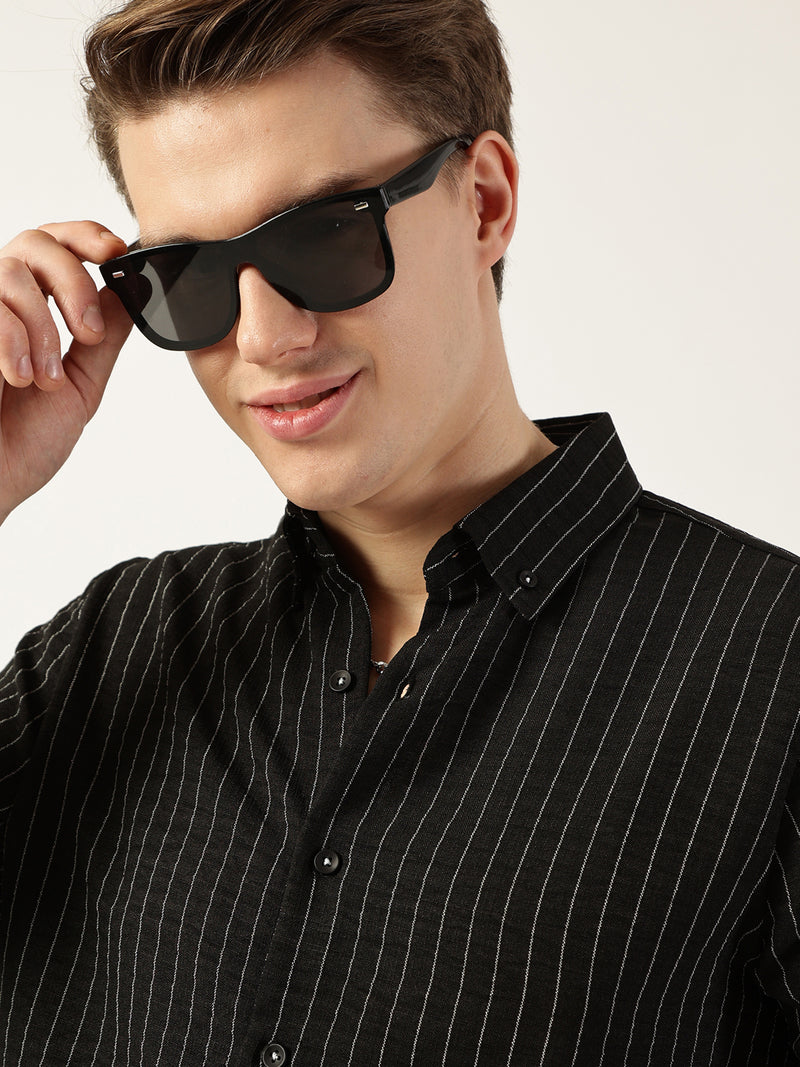 Thomas Scott Men Black Premium Spread Collar Vertical Striped Slim Fit Casual Shirt