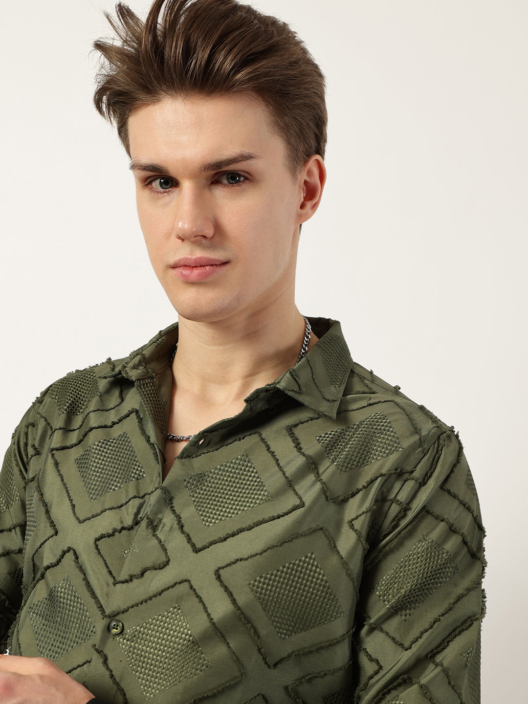 Thomas Scott Men Green Premium Spread Collar Graphic Printed Slim Fit Casual Shirt
