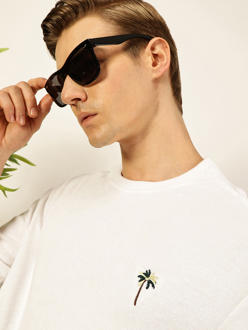 Thomas Scott Men Solid Round Neck Oversized Casual T-shirt