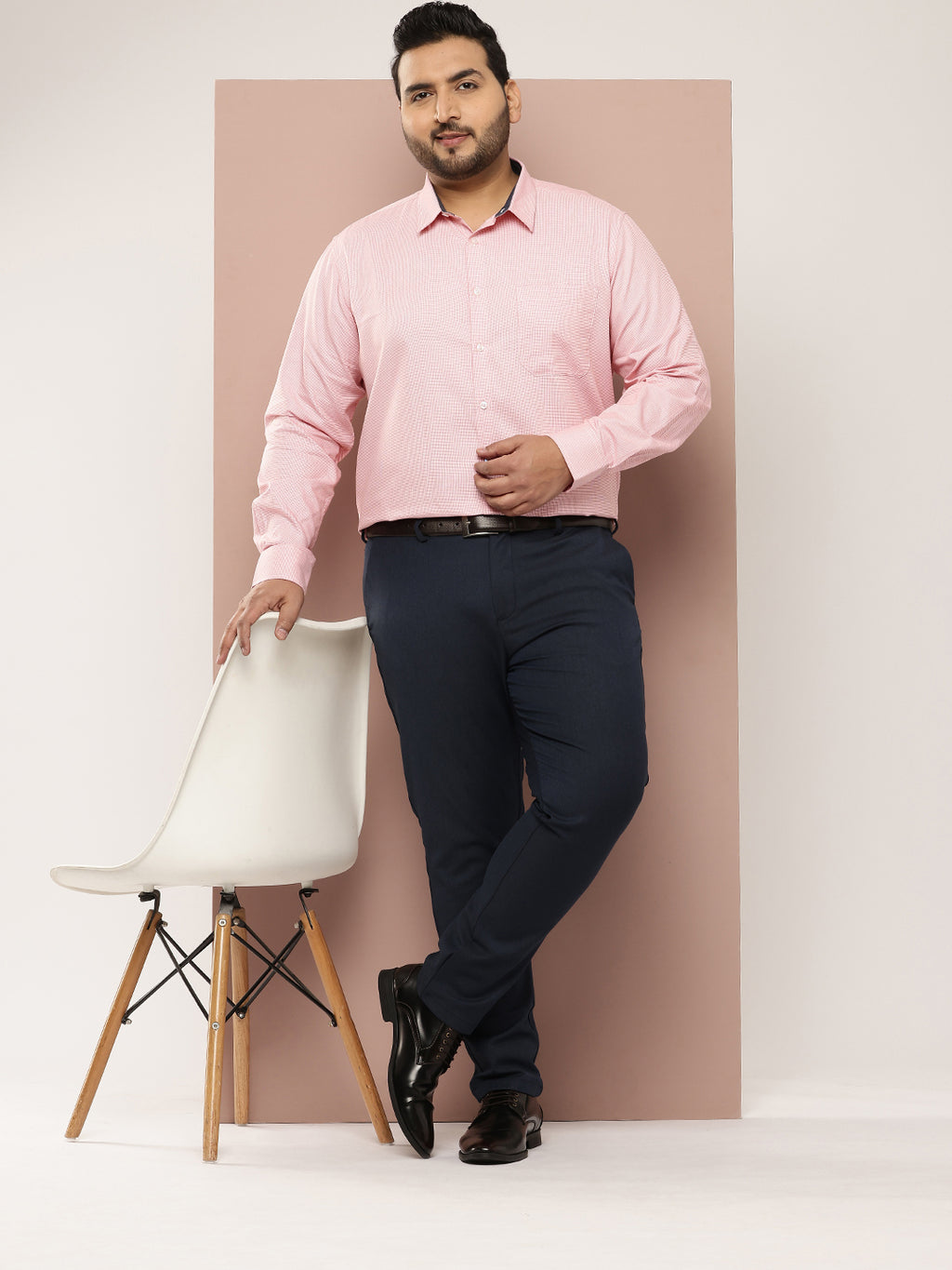 Thomas Scott Men Red Plus Size Regular Fit Long Sleeves Micro Ditsy Printed Formal Shirt