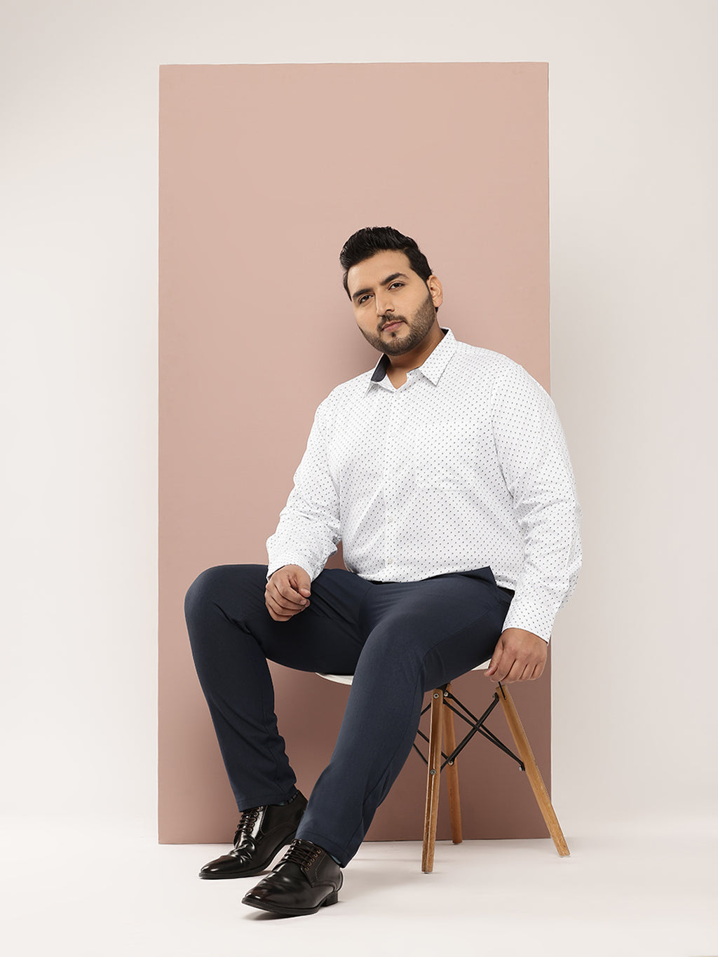 Thomas Scott Men White Plus Size Regular Fit Long Sleeves Polka Dots Printed Formal Shirt
