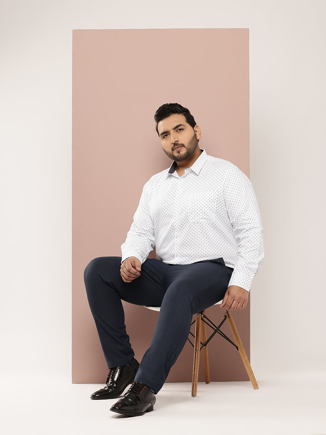 Thomas Scott Men White Plus Size Regular Fit Long Sleeves Polka Dots Printed Formal Shirt