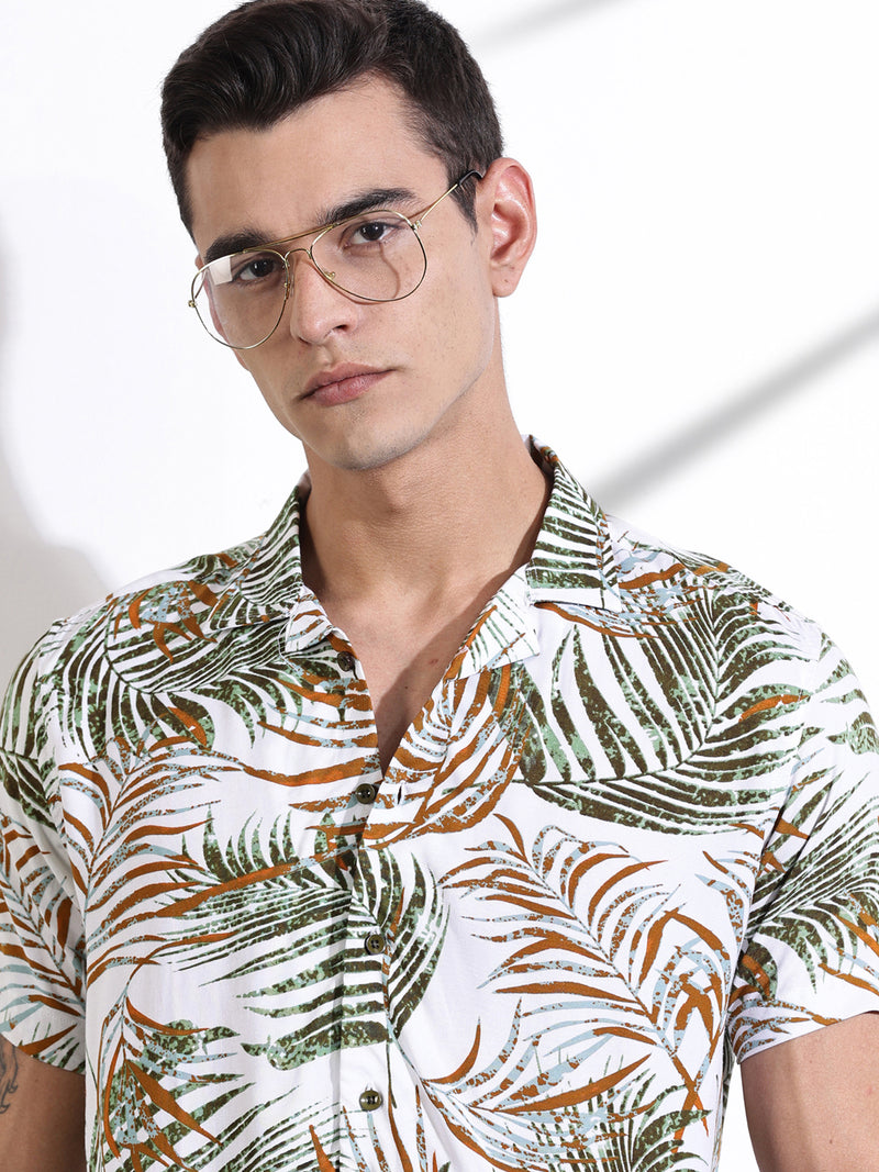 Thomas Scott Men MediumBlue Regular Fit Short Sleeves Floral Printed Casual Shirt