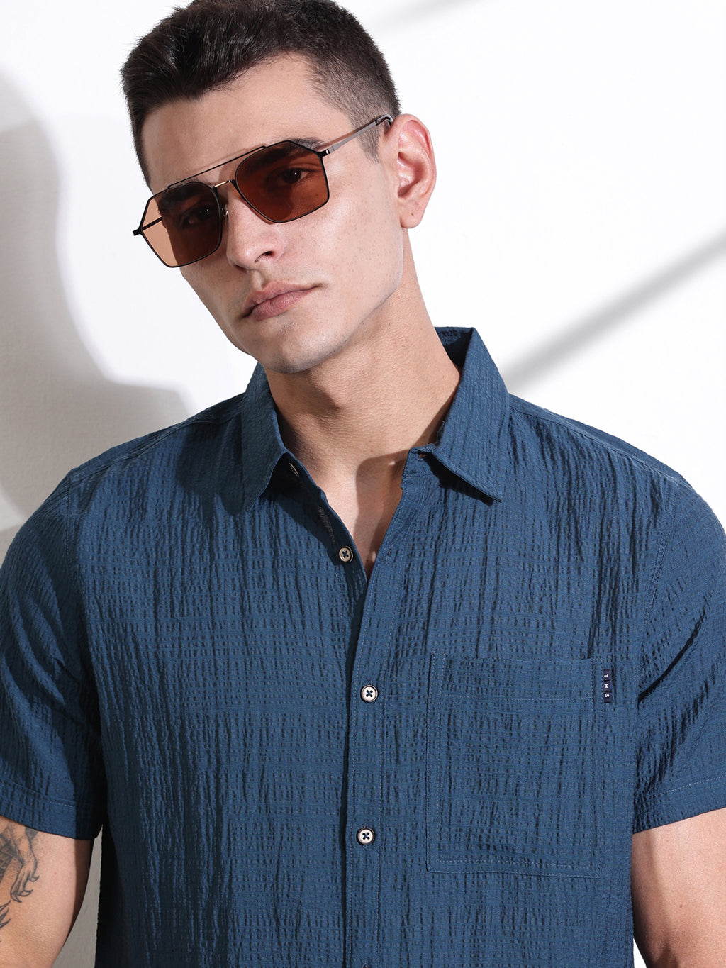 Thomas Scott Men Teal Slim Fit Textured Seersucker Casual Shirt