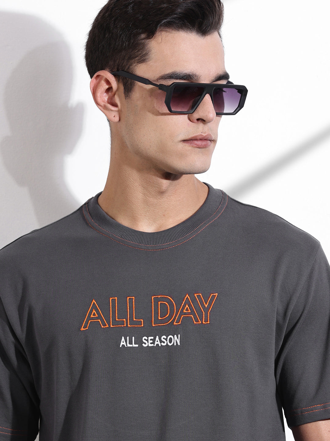 Thomas Scott Men Grey Oversized Typography Print Knit Tshirt