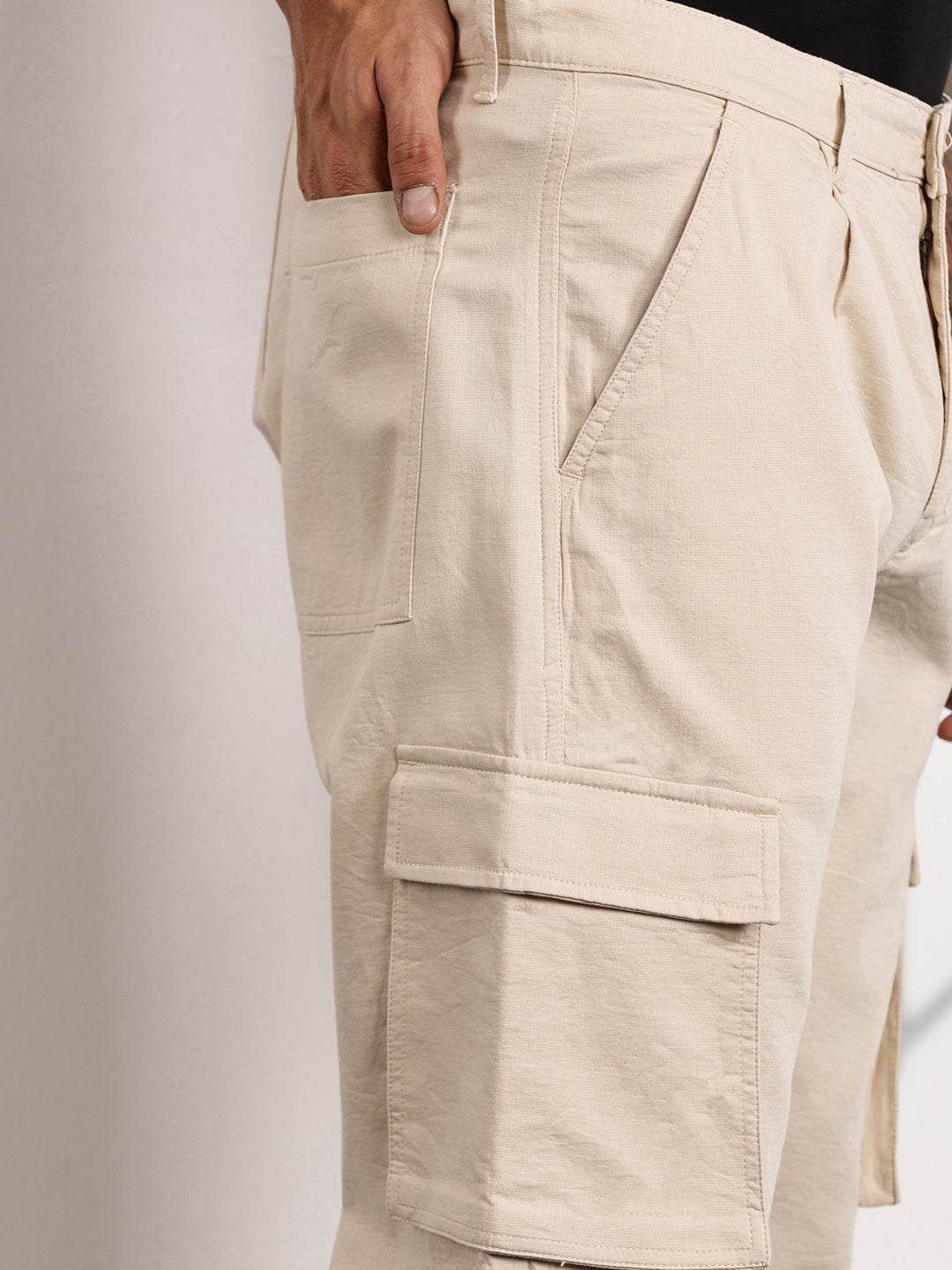 Thomas Scott Men Cream Mid-Rise Relaxed Fit Woven Cargo Trousers
