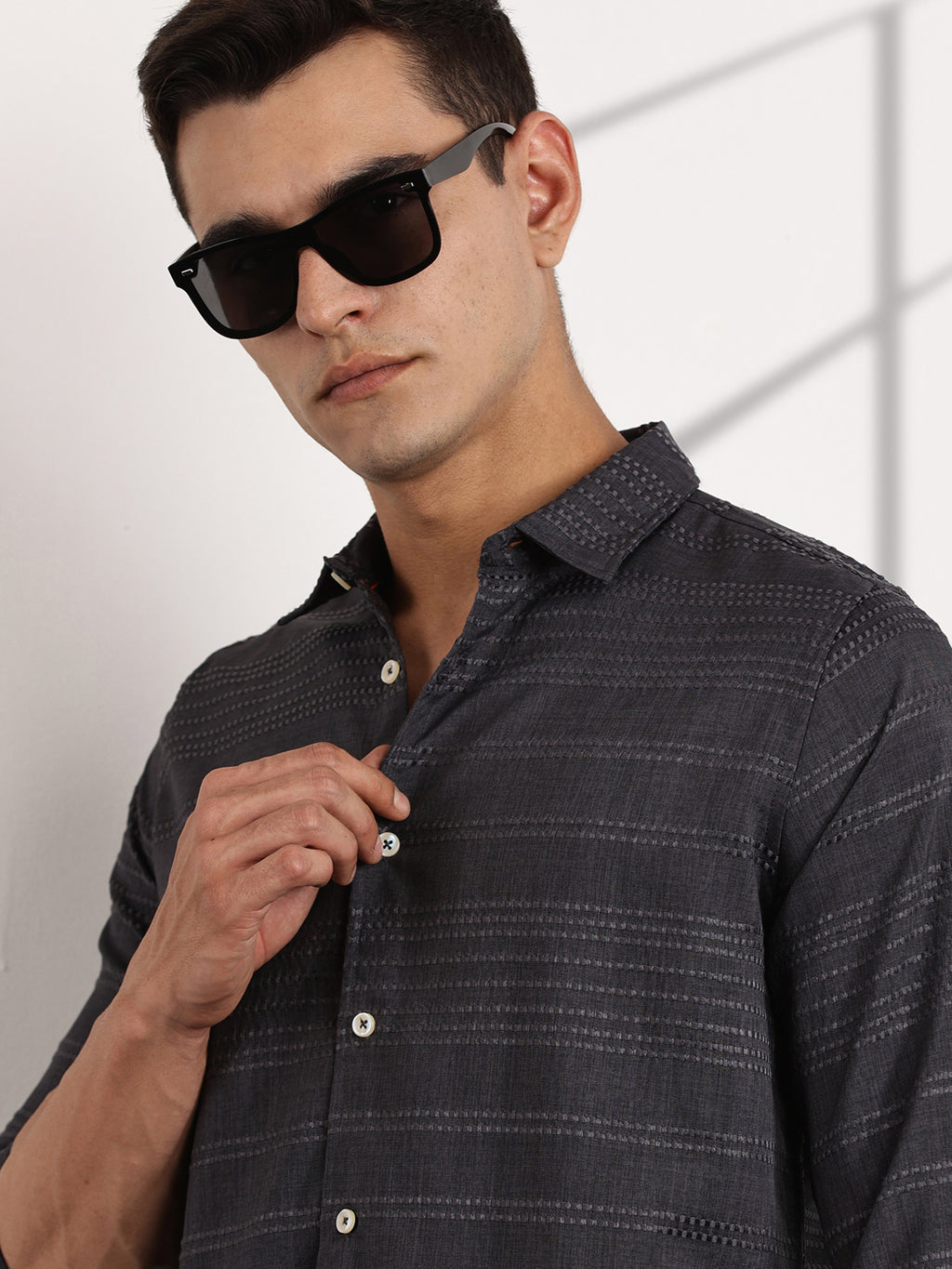 Thomas Scott Men Grey Slim Fit Cutaway Collar Long Sleeves Self Design Casual Shirt