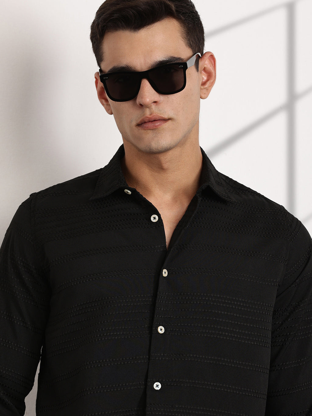 Thomas Scott Men Black Slim Fit Cutaway Collar Long Sleeves Self Design Casual Shirt