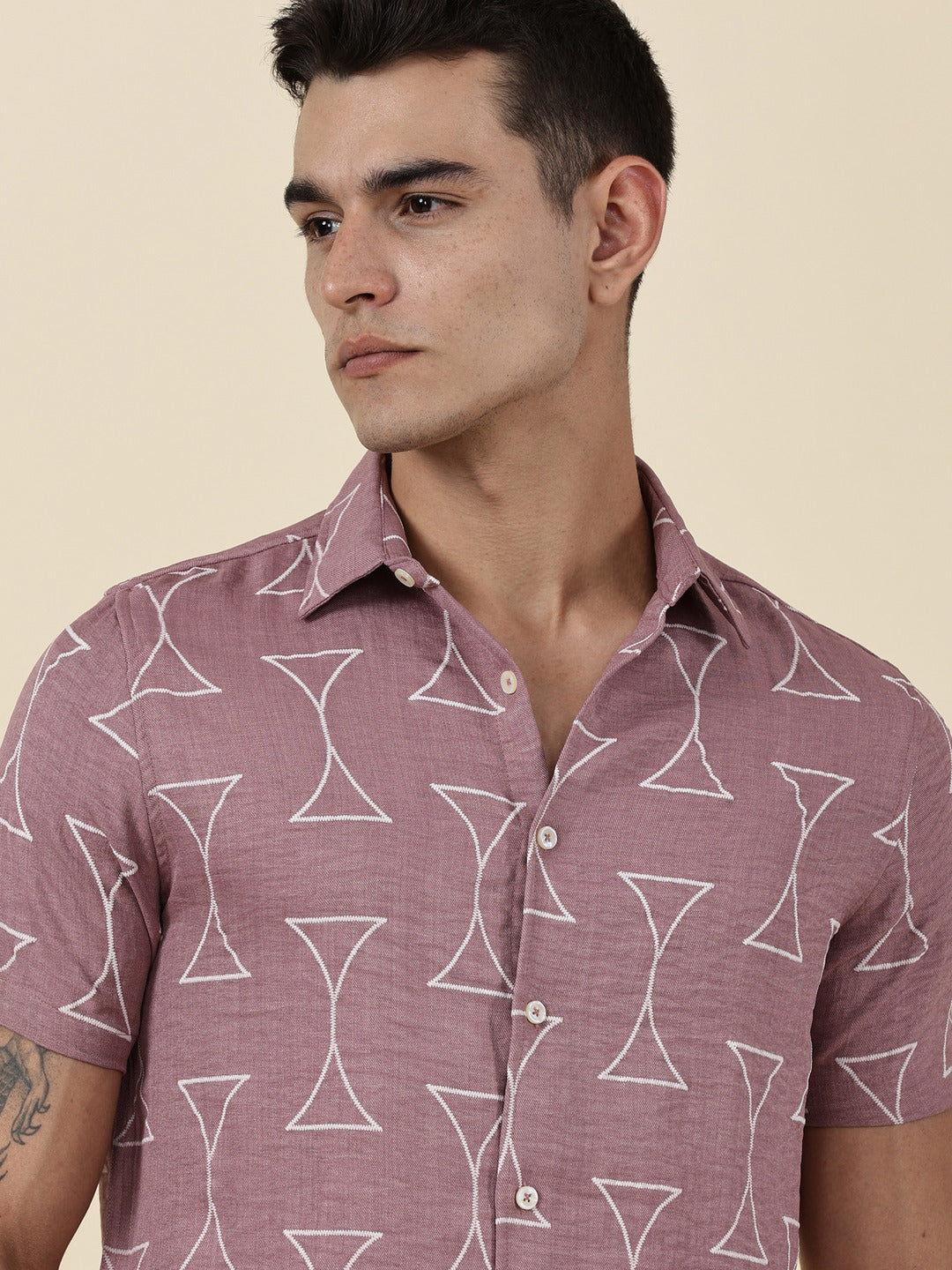 Thomas Scott Men Pink Slim Fit Short Sleeves Geometric Print Casual Shirt