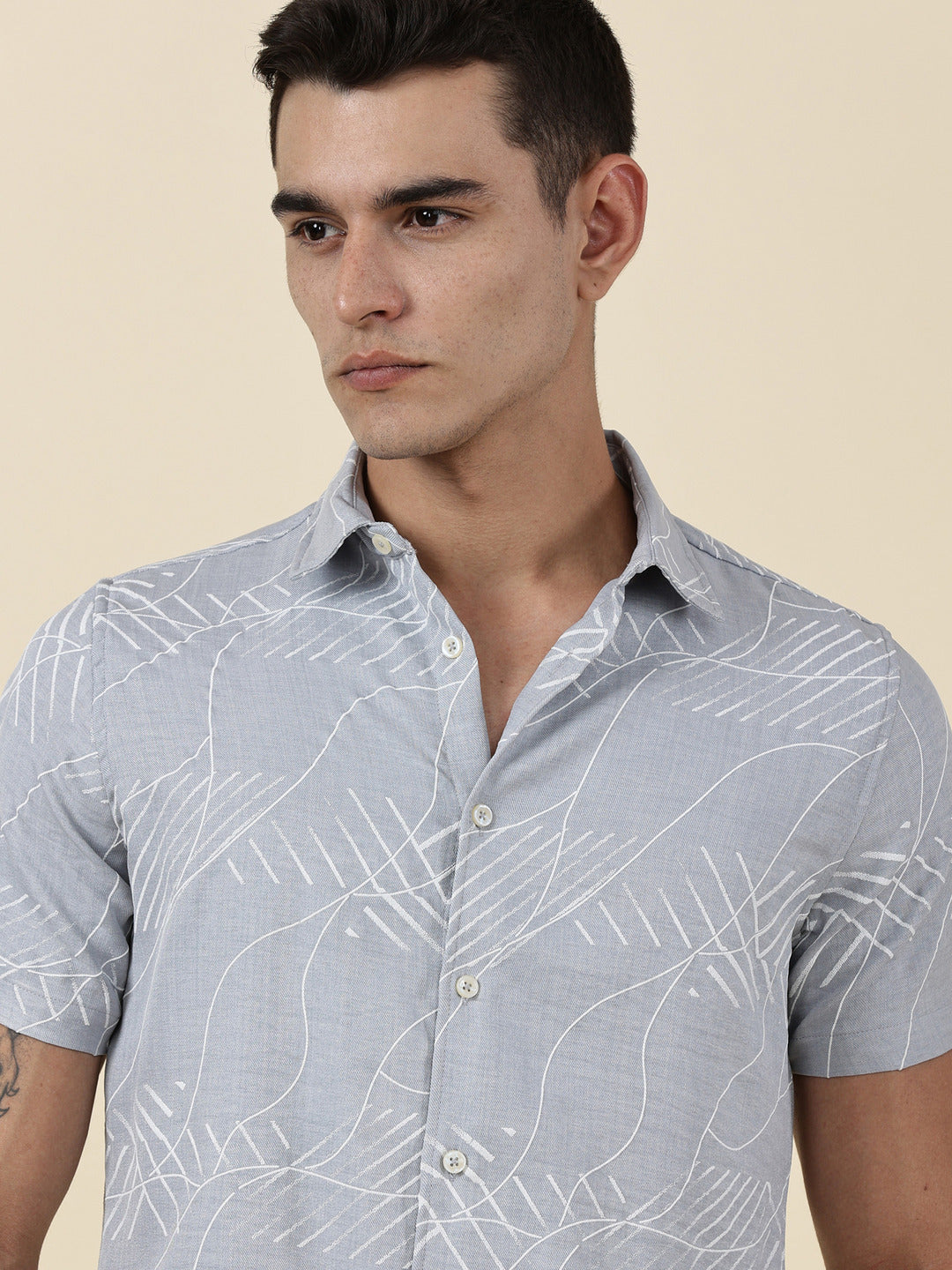 Thomas Scott Men Grey Slim Fit Short Sleeves Abstract Print Casual Shirt