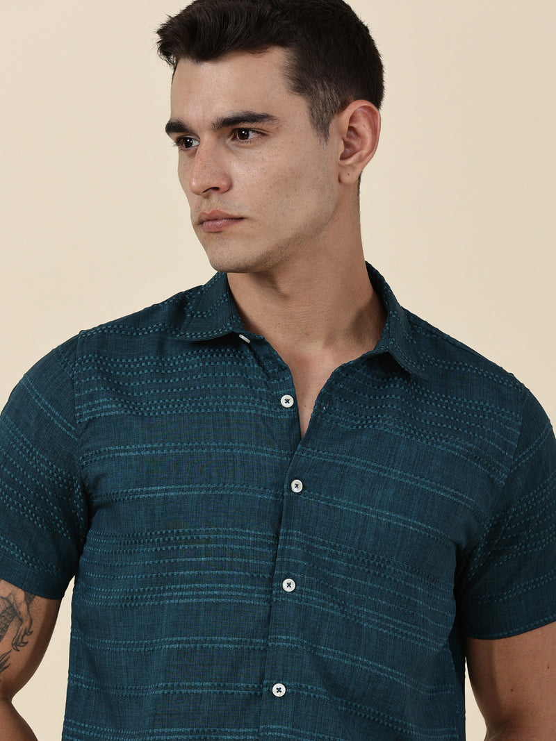 Thomas Scott Men Teal Slim Fit Short Sleeves Horizontal Stripes Casual Shirt
