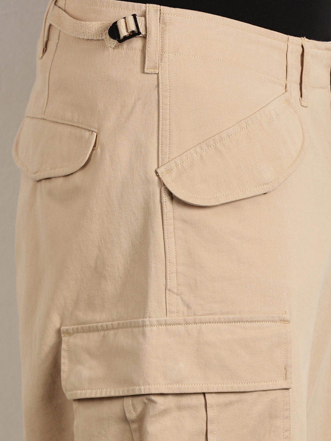 Thomas Scott Men Fawn Mid-Rise Loose Fit Cotton Woven Cargo Trouser