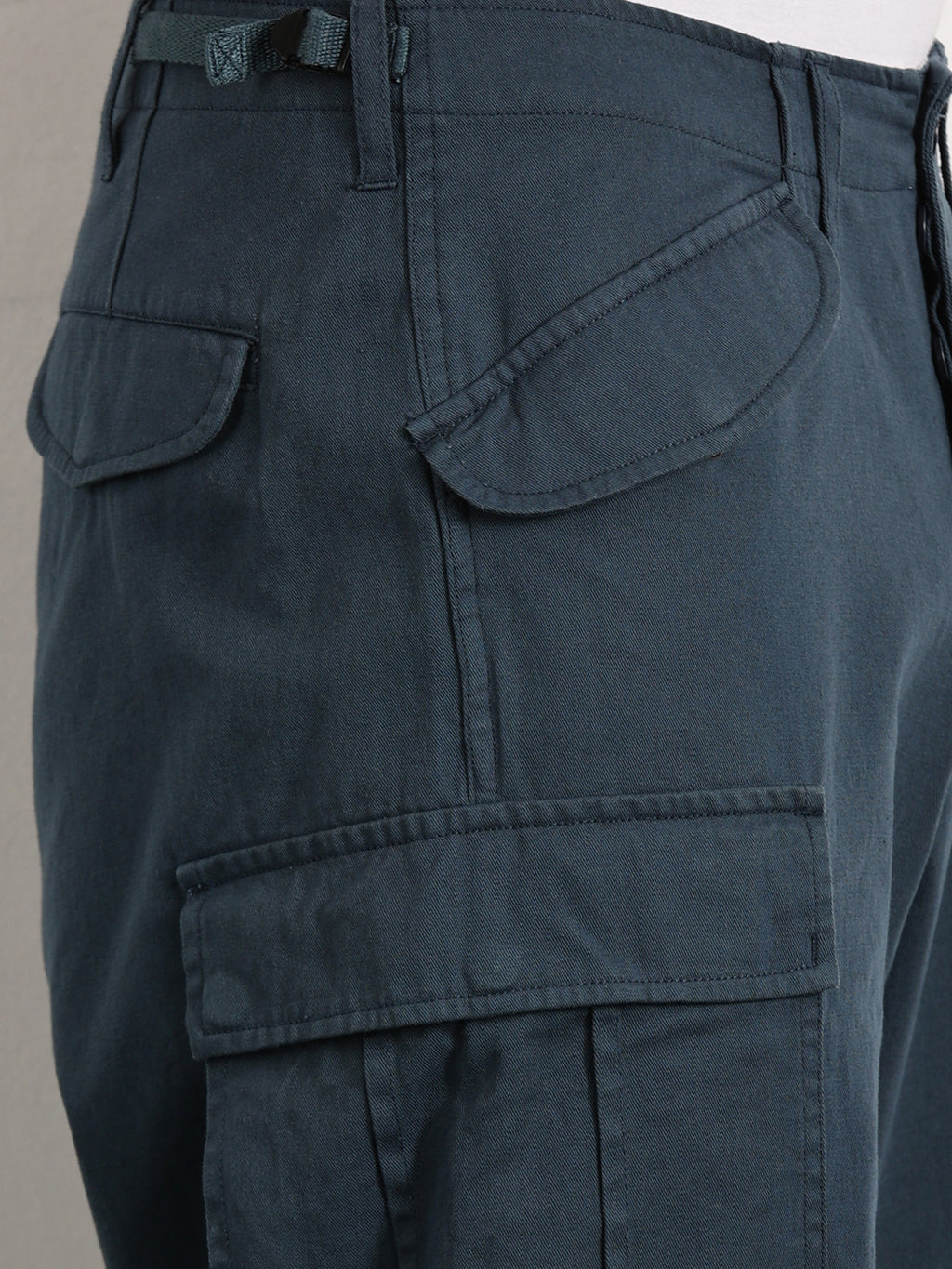 Thomas Scott Men Teal Mid-Rise Loose Fit Cotton Woven Cargo Trouser