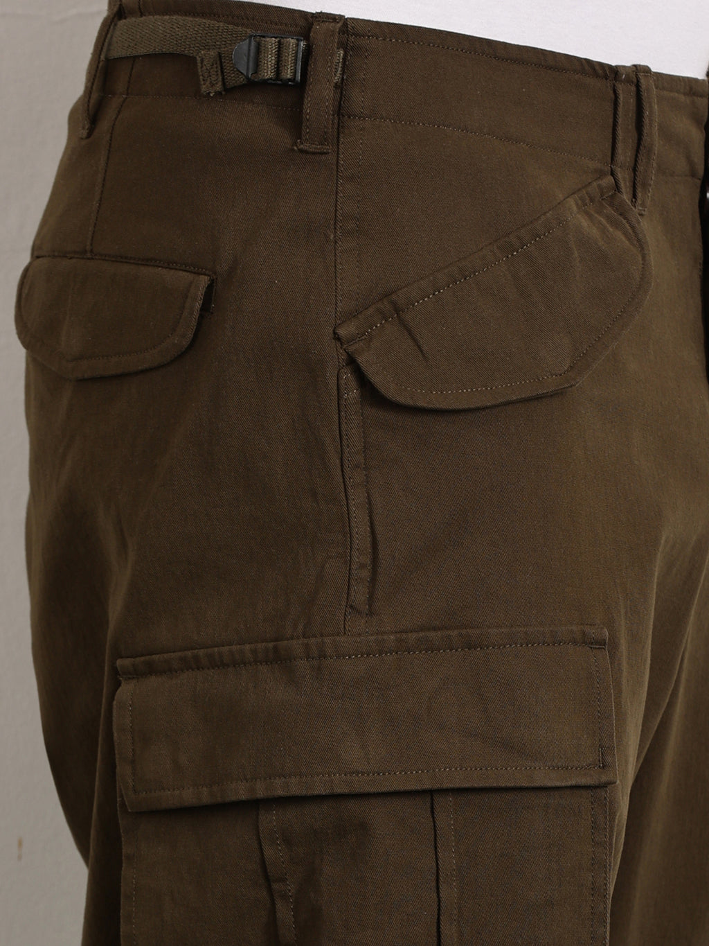 Thomas Scott Men Olive Mid-Rise Loose Fit Cotton Woven Cargo Trouser