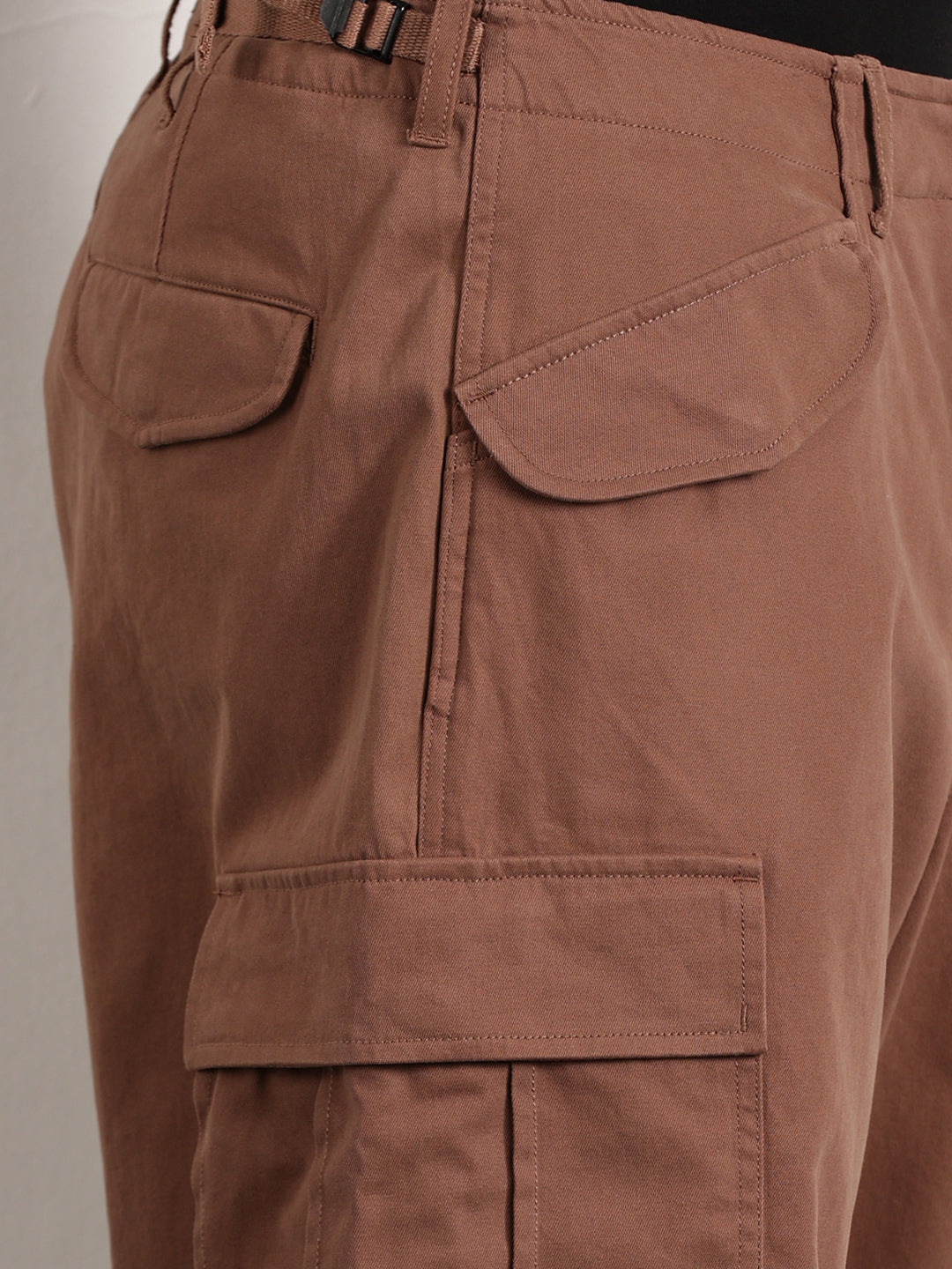Thomas Scott Men Tan Mid-Rise Loose Fit Cotton Woven Cargo Trouser