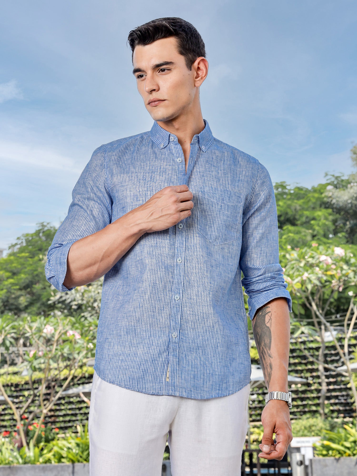 Thomas Scott Men Blue Slim Fit Long Sleeves Pinstripes Linen Casual Shirt