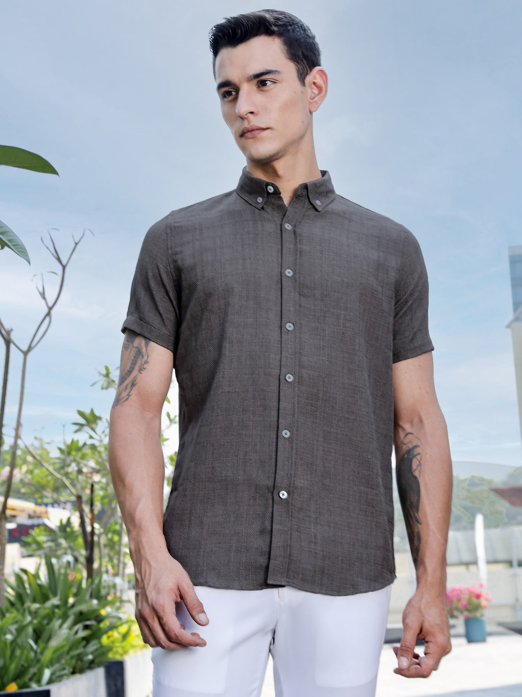 Thomas Scott Men Brown Slim Fit Short Sleeves Windowpane Checks Woven Casual Shirt