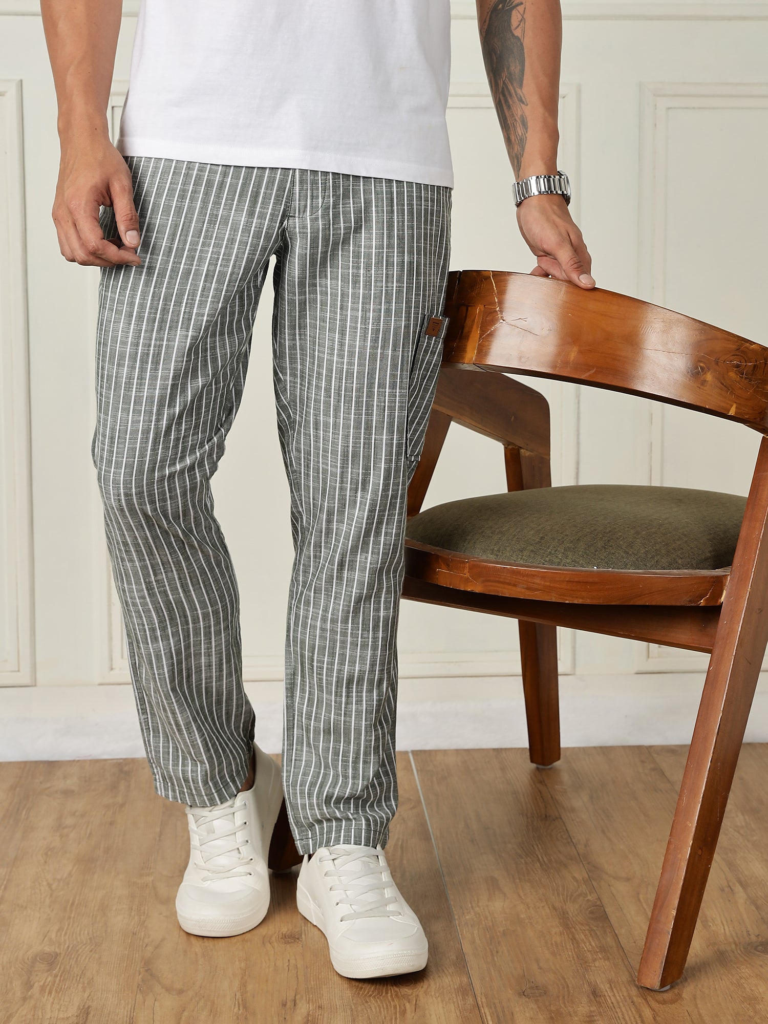Thomas Scott Men Green Mid-Rise Straight Fit Striped Linen Trouser