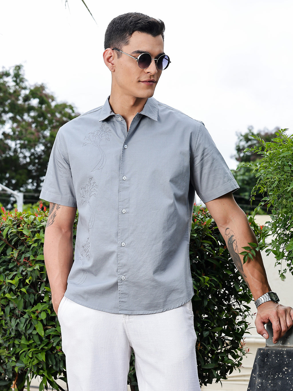 Thomas Scott Men Light Grey Regular Fit Short Sleeves Spread Collar Embroidered Shirt