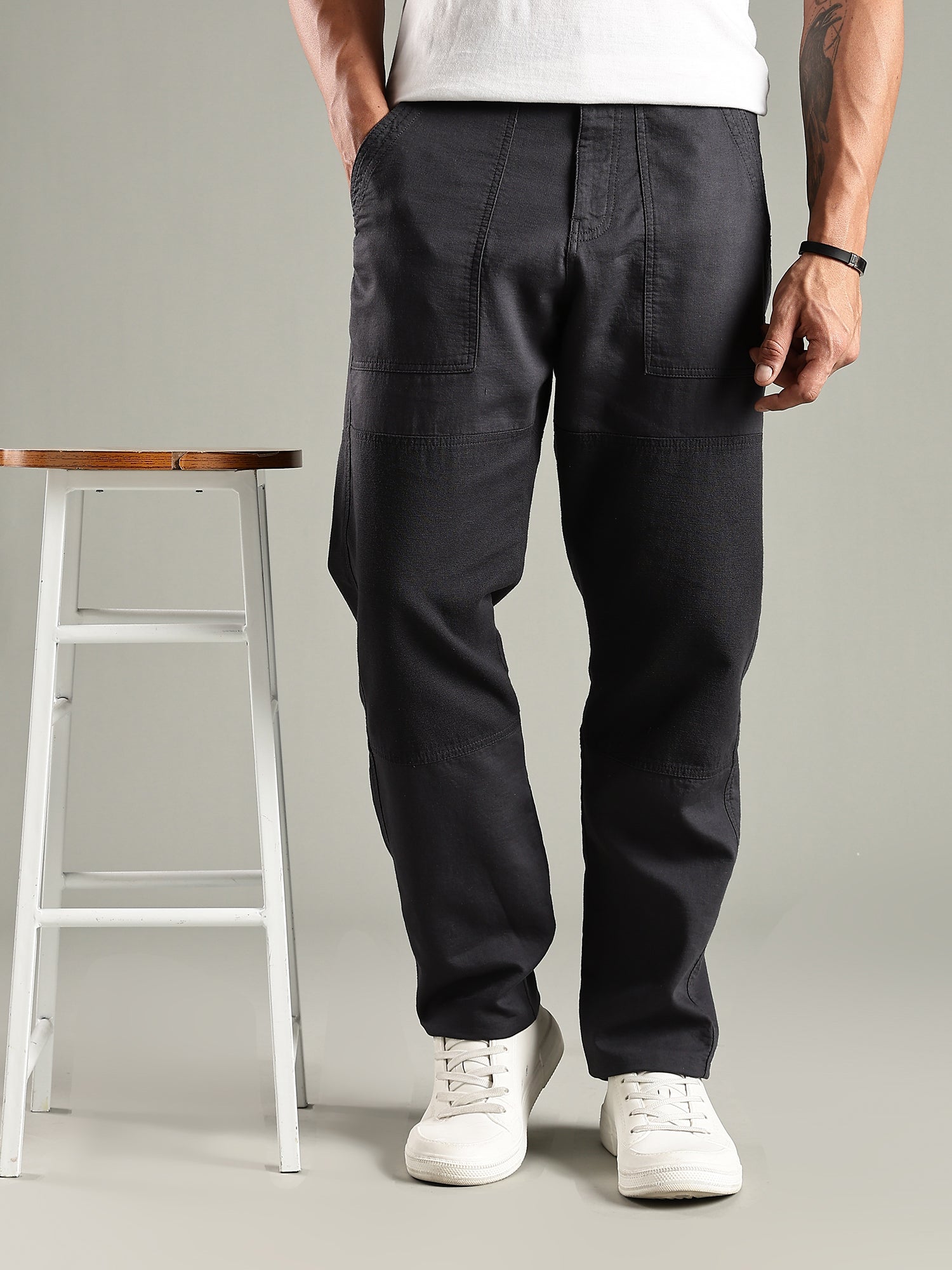 Thomas Scott Men Dark Grey Mid-Rise Relaxed Fit Woven Trouser