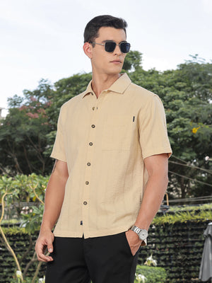 Thomas Scott Men Beige Slim Fit Short Sleeves Self Design Seersucker Shirt