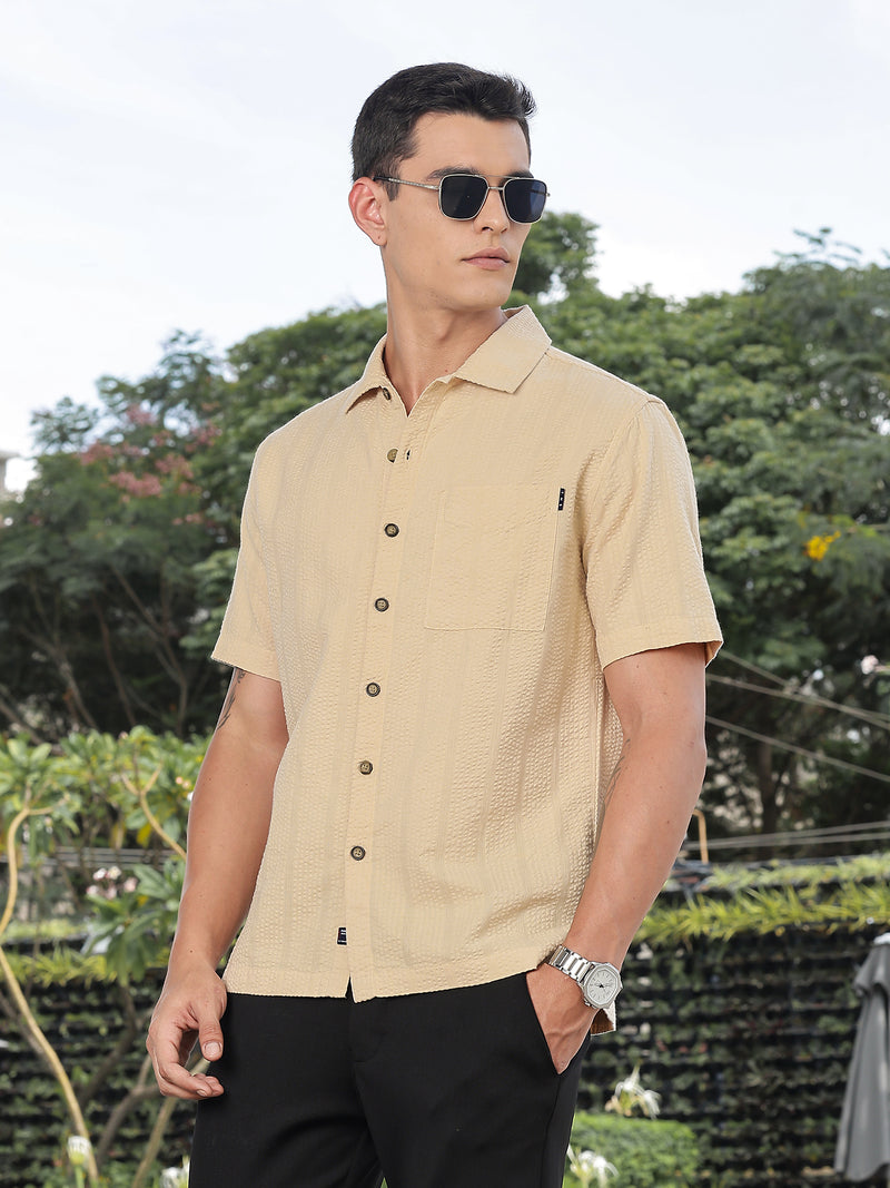 Thomas Scott Men Beige Slim Fit Short Sleeves Self Design Seersucker Shirt