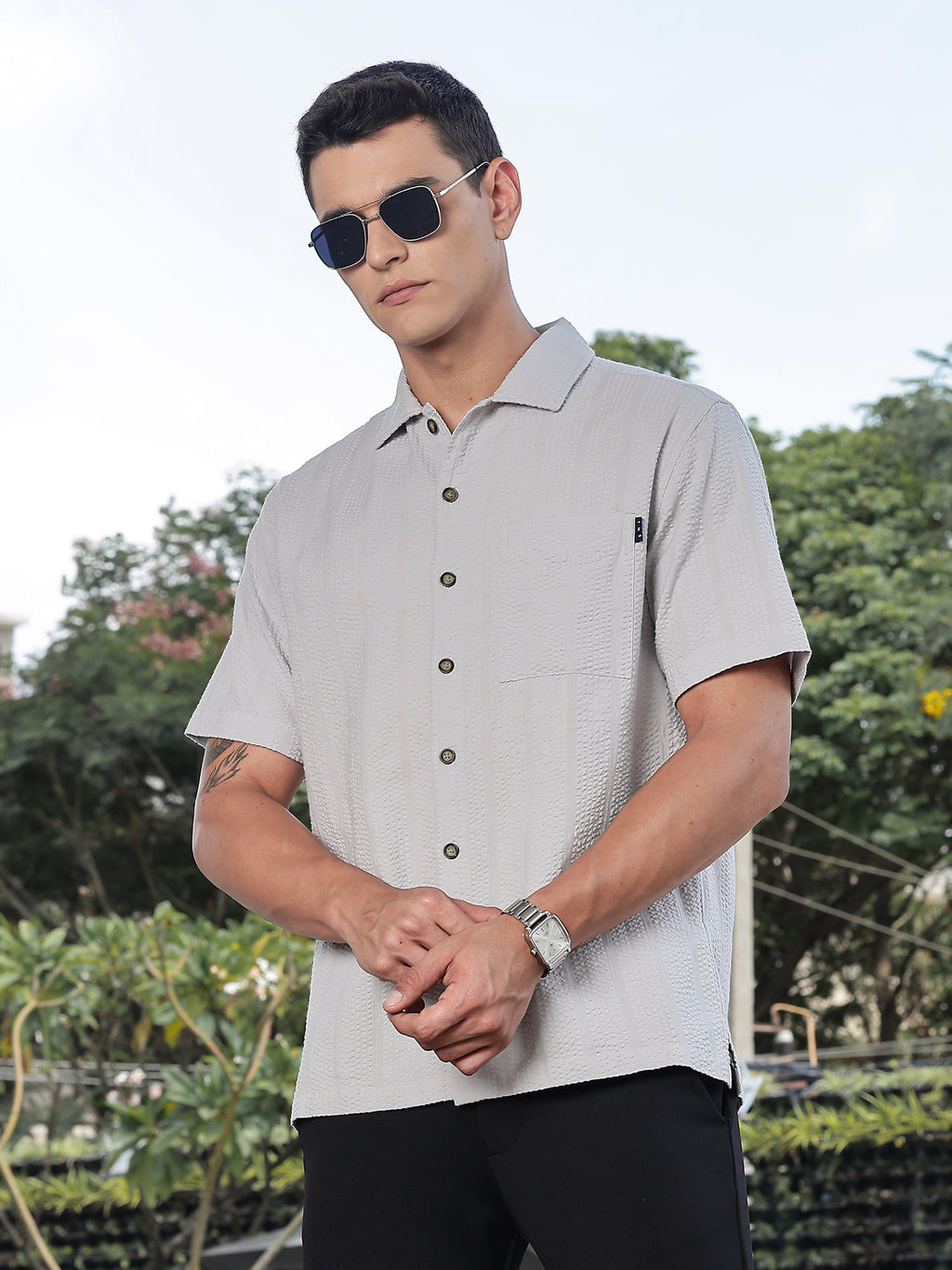 Thomas Scott Men Grey Slim Fit Short Sleeves Self Design Seersucker Shirt