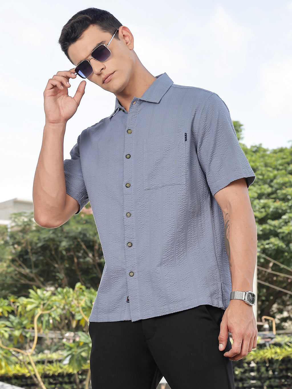 Thomas Scott Men Mid Blue Slim Fit Short Sleeves Self Design Seersucker Shirt