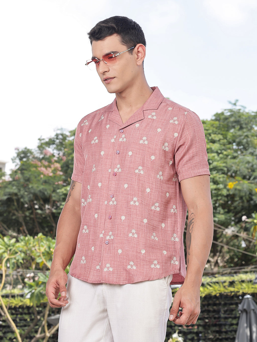 Thomas Scott Men Peach Regular Fit Short Sleeves Cuban Collar Embroidered Crop Shirt