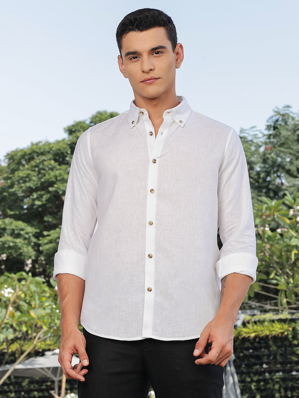 Thomas Scott Men White Slim Fit Long Sleeves Button-Down Collar Lyocel Linen Casual Shirt