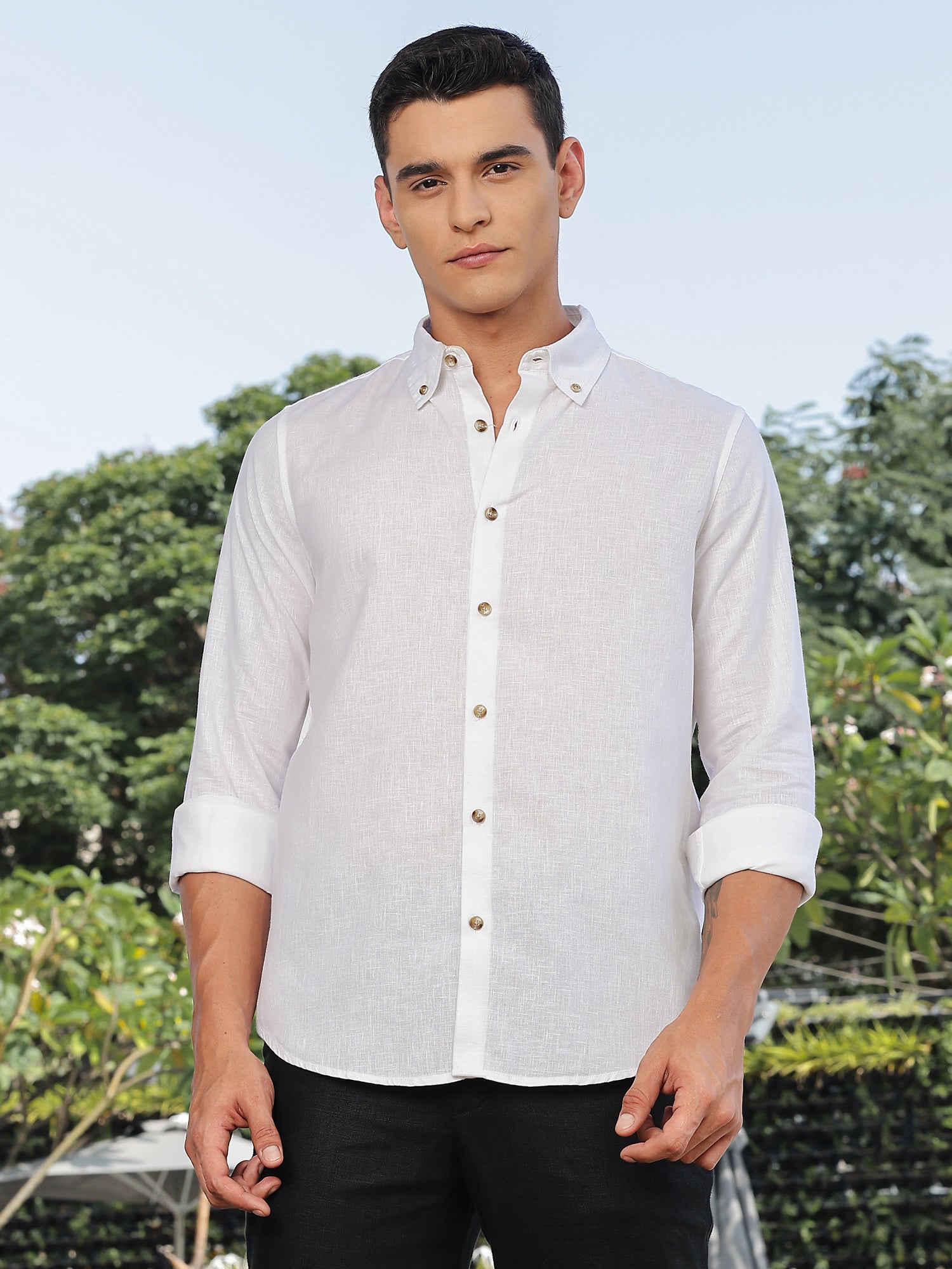 Thomas Scott Men White Slim Fit Long Sleeves Button-Down Collar Lyocel Linen Casual Shirt