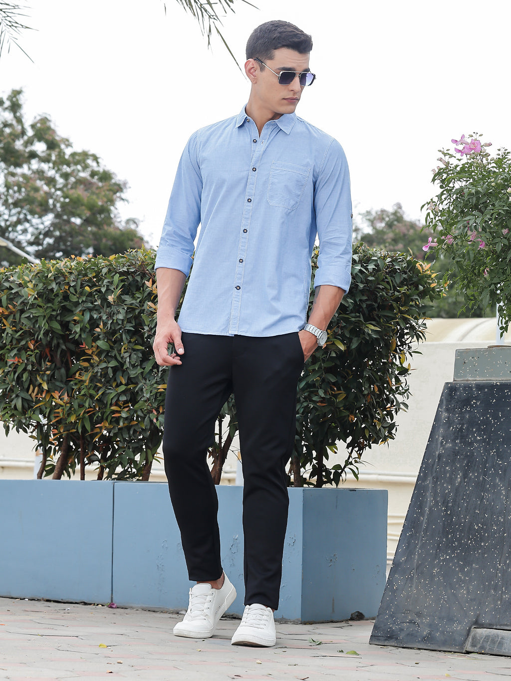 Thomas Scott Men Mid Blue Slim Fit Long Sleeves Spread Collar Filafil Casual Shirt