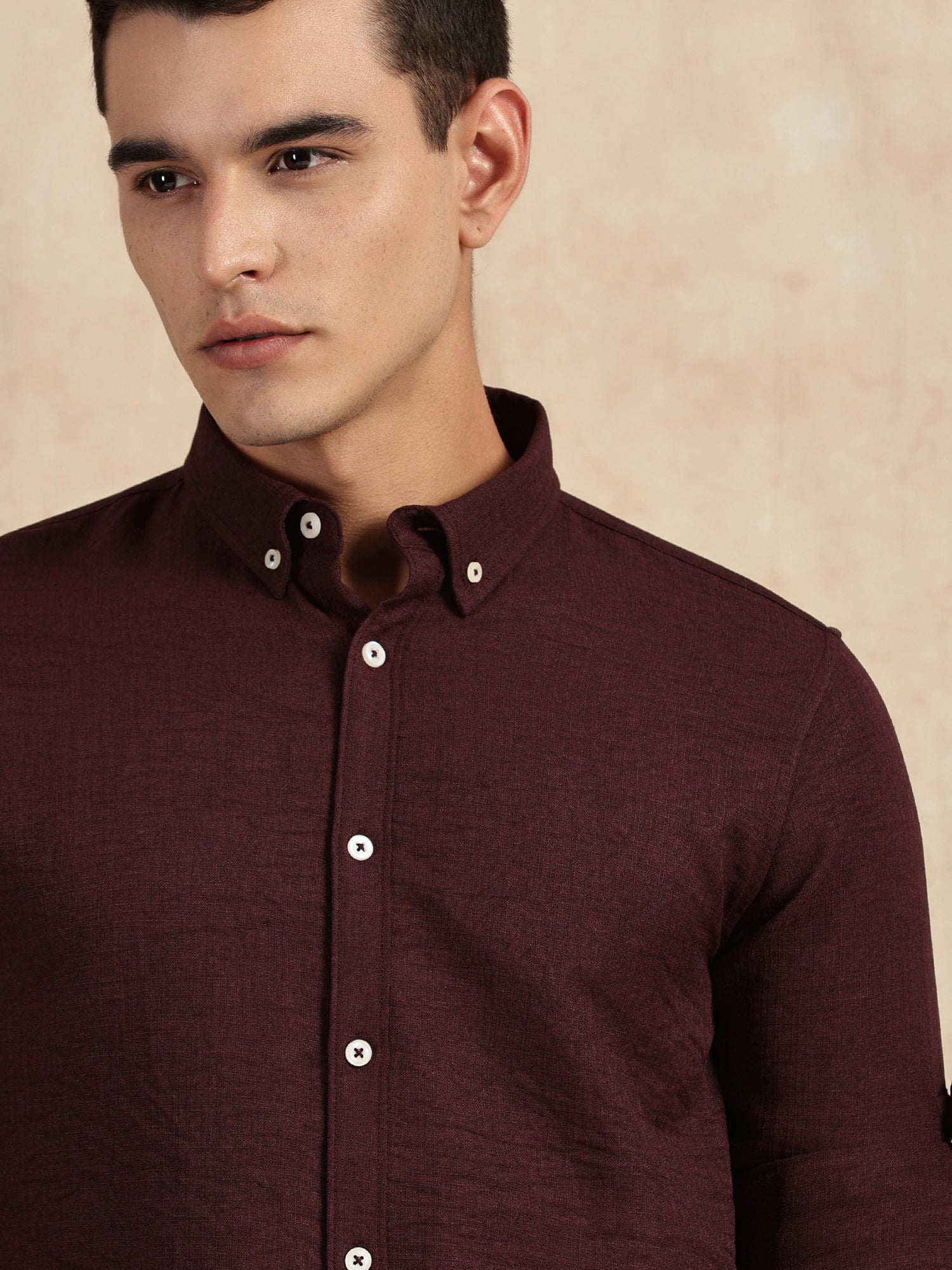 Thomas Scott Men Wine Slim Fit Long Sleeves Button-Down Collar Polyester Casual Shirt